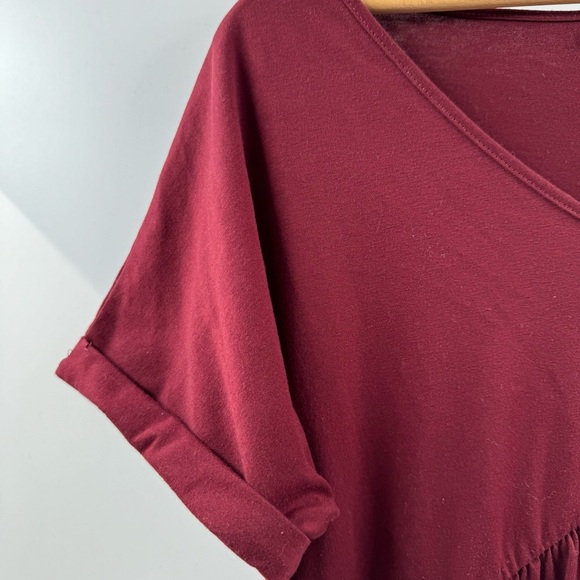 Maroon Short Sleeve V-Neck Dress – Size Large, Soft & Flowy - Picture 2 of 6